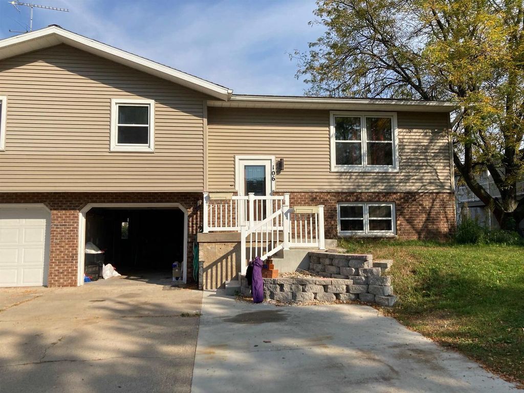 106 Ash St, Sauk City, WI 53583 Trulia