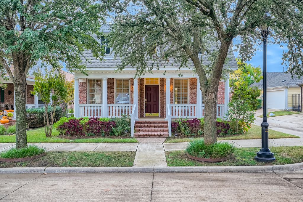 8600 Beetle Nut Ln, North Richland Hills, TX 76180