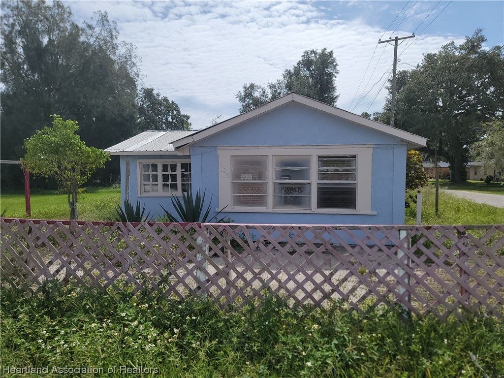 105 Tangerine St Bowling Green - 4ed351edc88cc3cee5c7273c0d9d6628 Full 