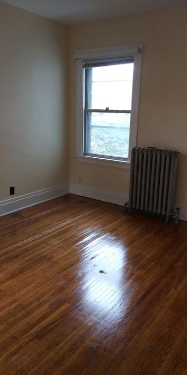 251 Crescent Ave #2, Buffalo, NY 14214