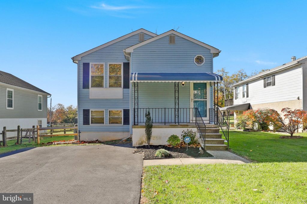 1910 Monumental Rd, Baltimore, MD 21227
