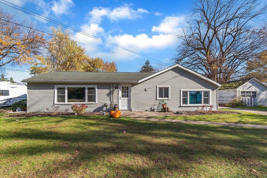 1375 S Poseyville Rd, Midland, MI 48640 Trulia