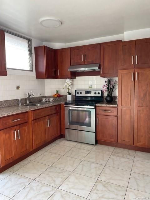 2440 Date St #405, Honolulu, HI 96826