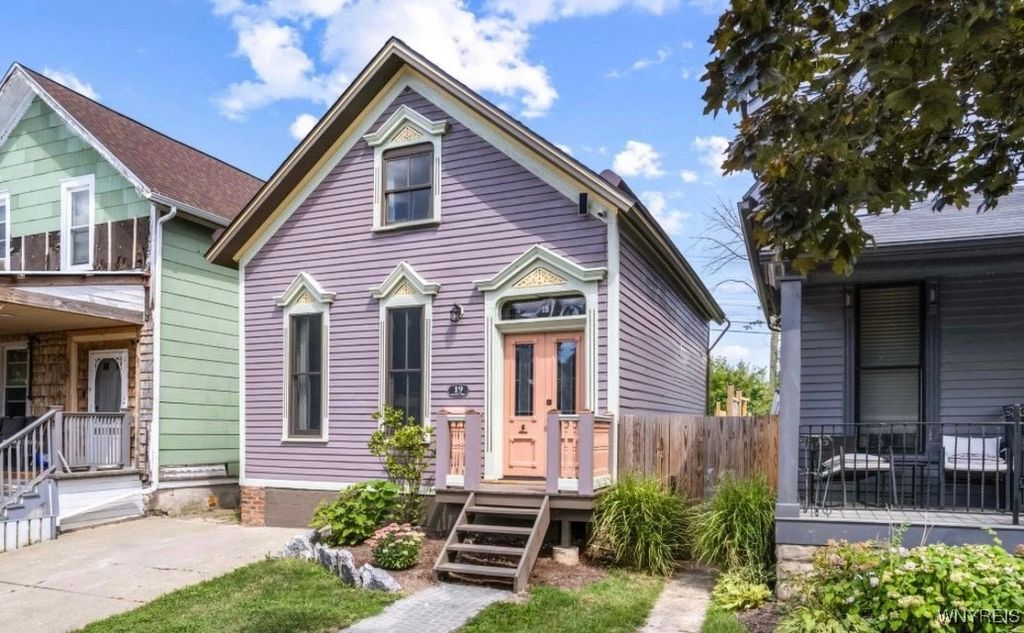 19 Lawrence Pl, Buffalo, NY 14213 MLS# B1633999 Trulia