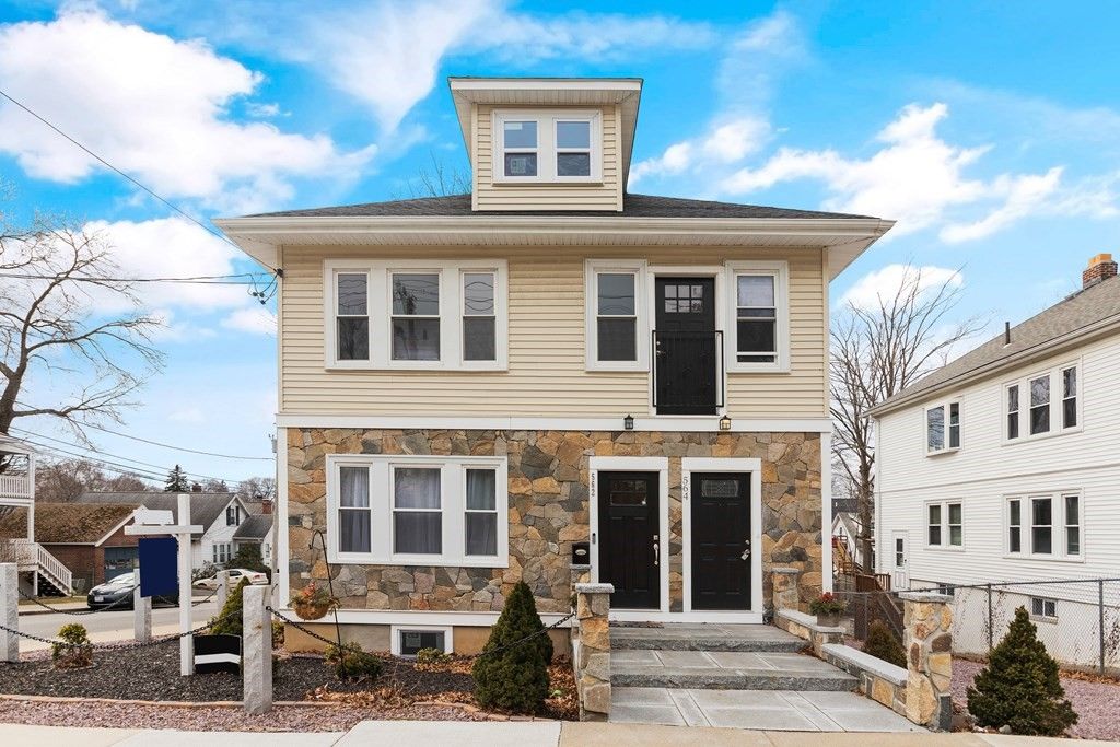 564 Lagrange St #2, West Roxbury, MA 02132