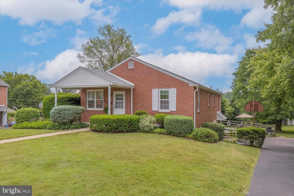 2722 Hillview Rd, Broomall, PA 19008 Trulia