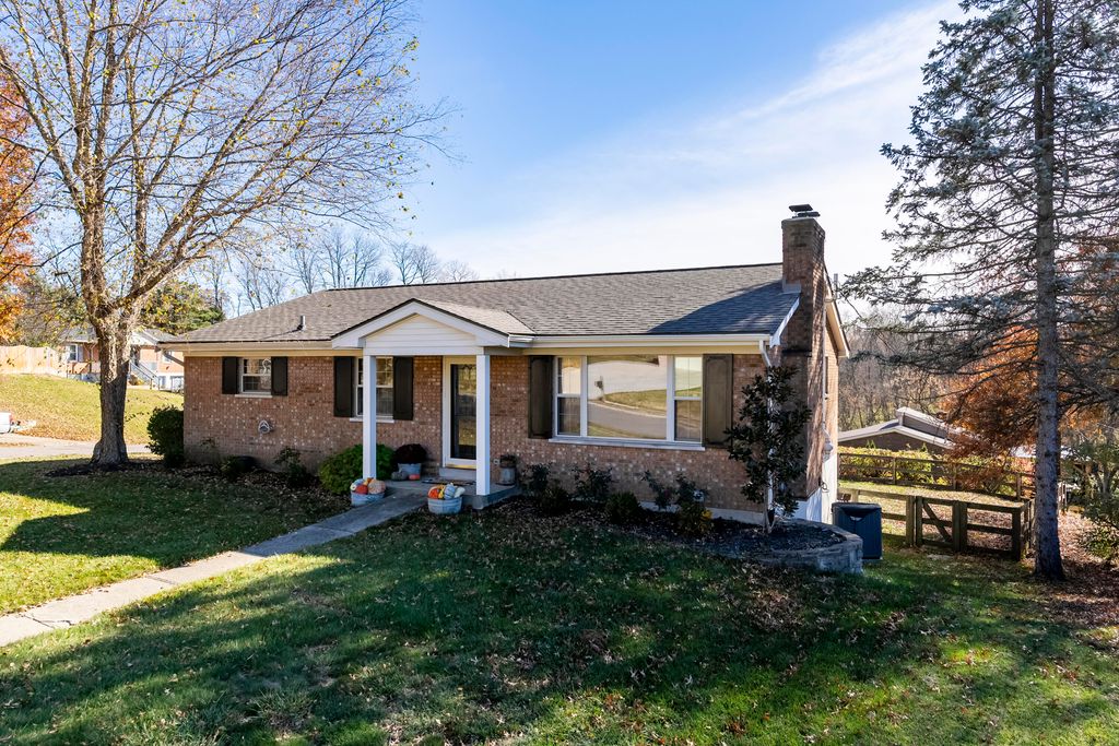 662 Lakeshore Dr, Villa Hills, KY 41017 Trulia