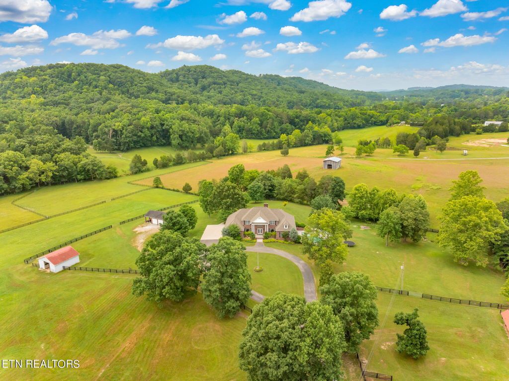 640 Old Poplar Springs Rd, Kingston, TN 37763 SingleFamily Home for