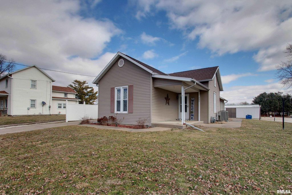 207 N Warsaw St, Ursa, IL 62376 Trulia