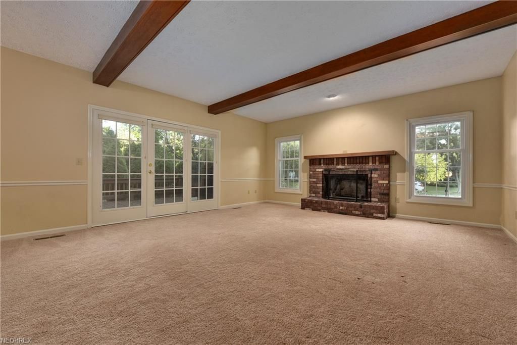 365 Westwind Dr, Avon Lake, OH 4 Bed, 3 Bath SingleFamily Home 69