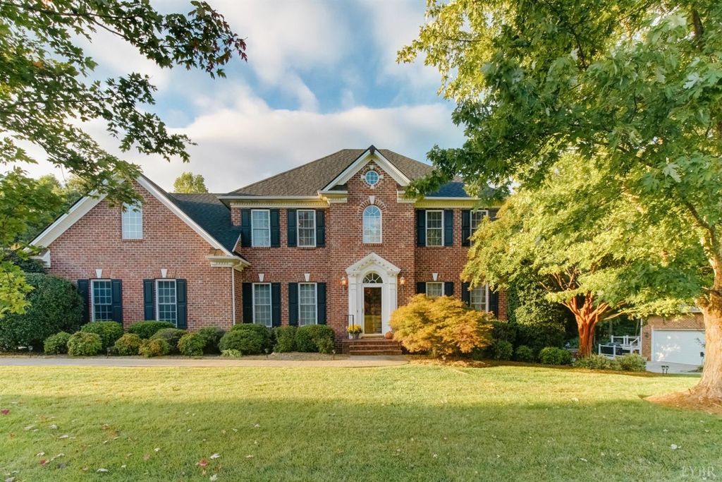 1243 Ashburn Dr, Forest, VA 24551
