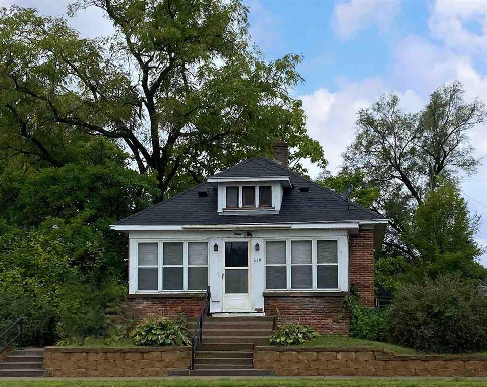 319 S Marquette Rd, Prairie Du Chien, WI 53821 Trulia