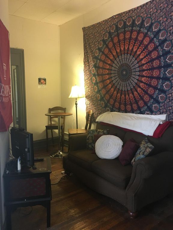 2012 N Broad St #2R, Philadelphia, PA 19121