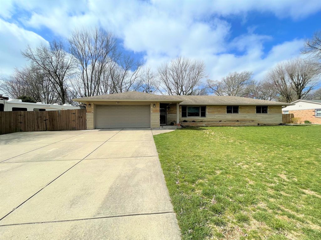 157 E  Valley View Dr, Indianapolis, IN 46227