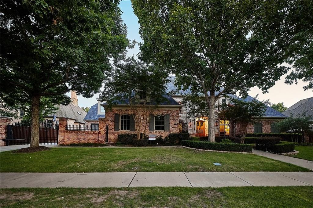 2311 Hawthorne Ave, Colleyville, TX 76034