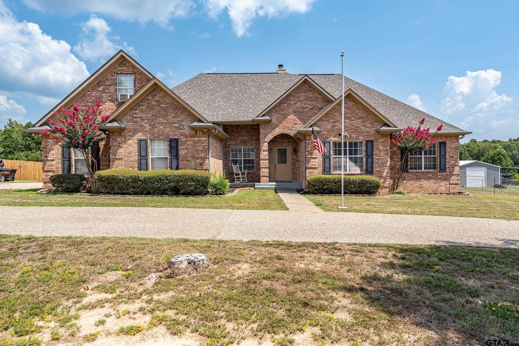 14990 Boaz Ln, Lindale, TX 75771