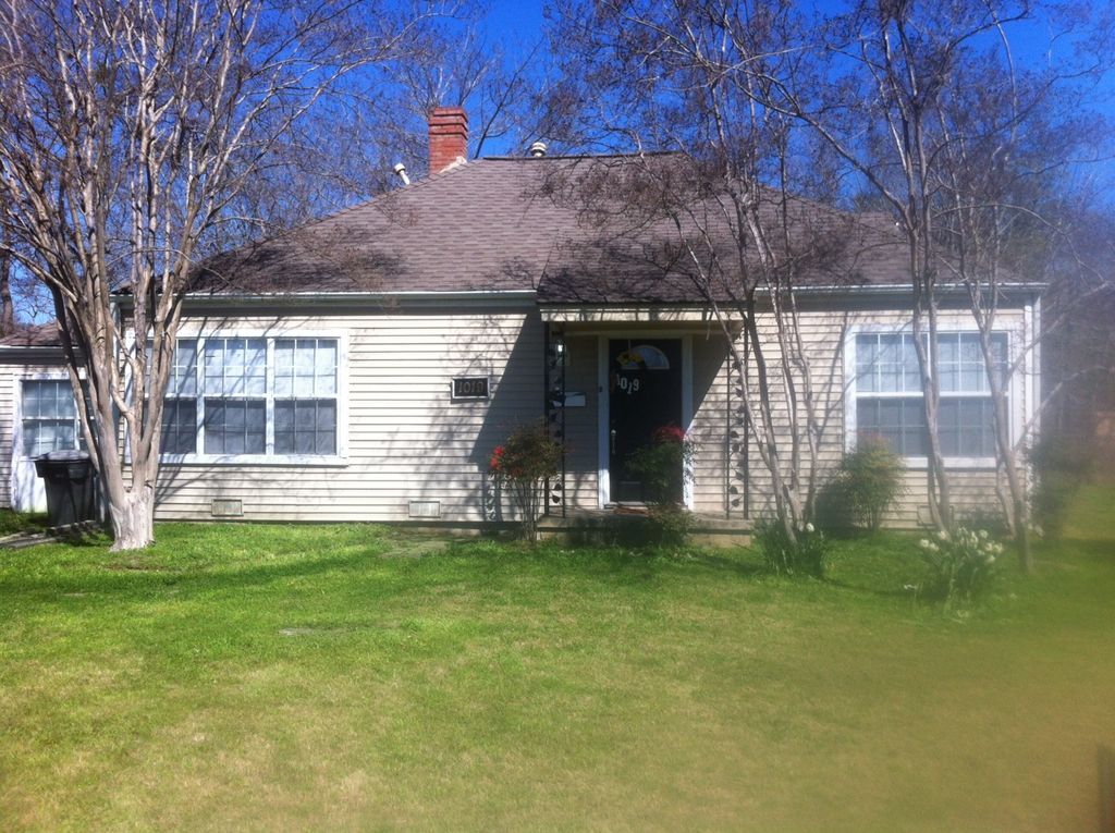 1019 Milner Dr, College Station, TX 77840