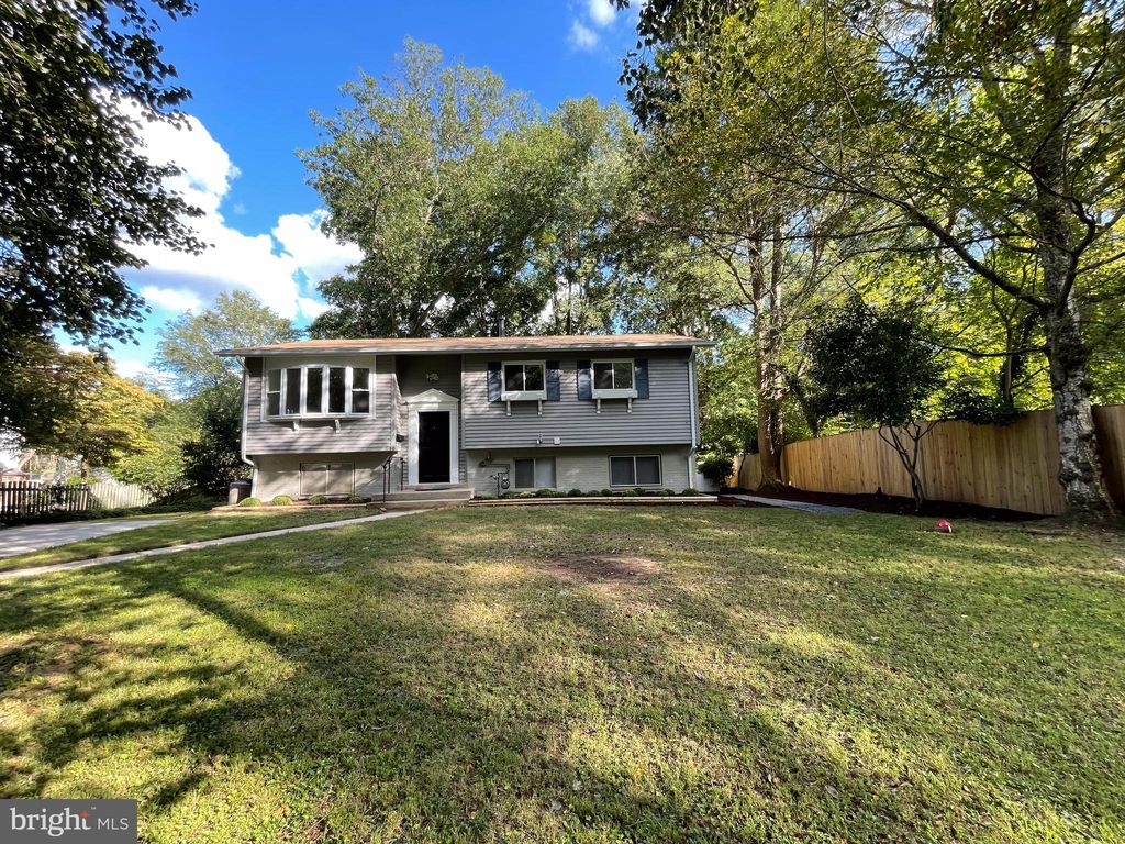 13403 Crispin Way, Rockville, MD 20853