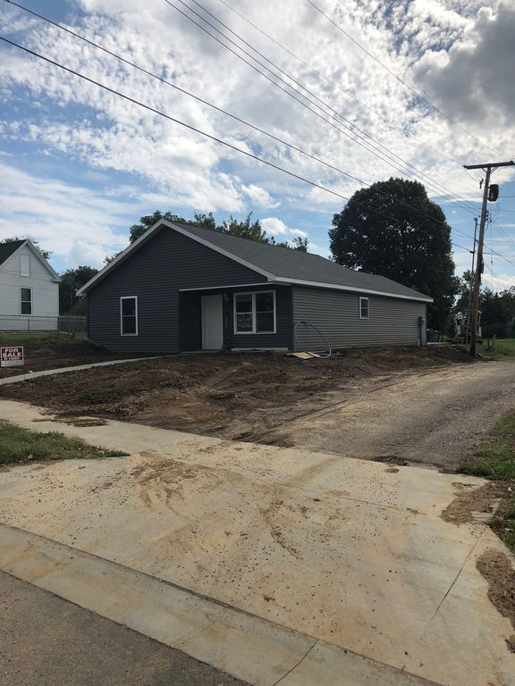 1216 Spruce St, Quincy, IL 62301