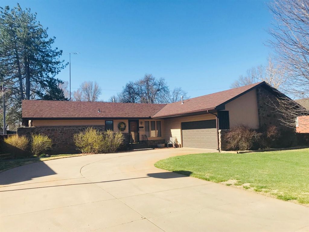 3713 22nd St, Great Bend, KS 67530 Trulia