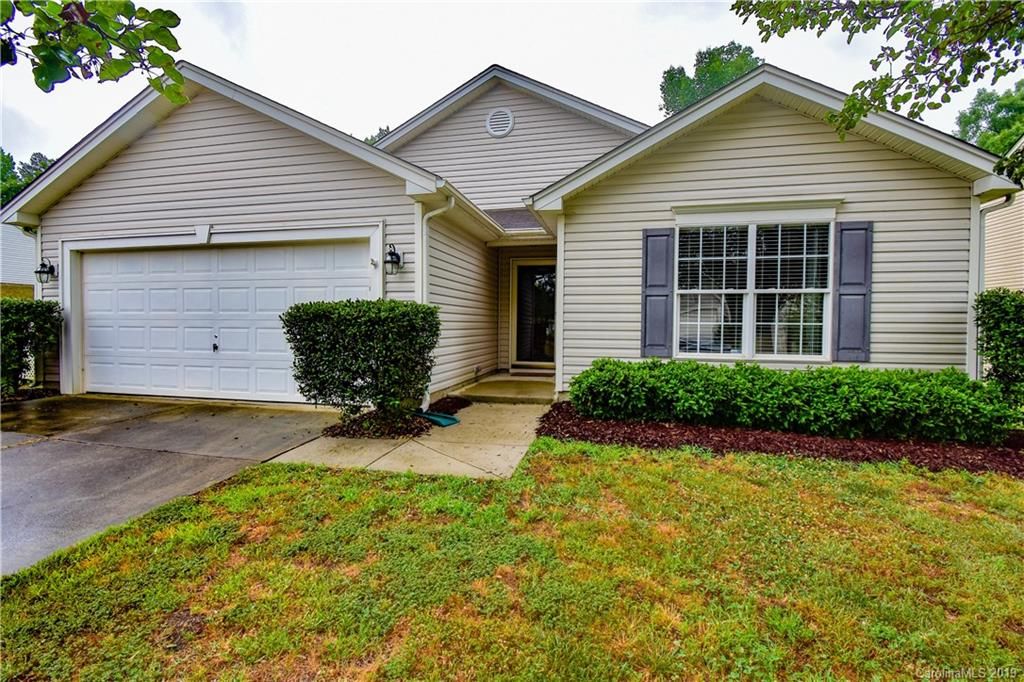 1609 Moss Creek Dr, Harrisburg, NC 3 Bed, 2 Bath SingleFamily Home