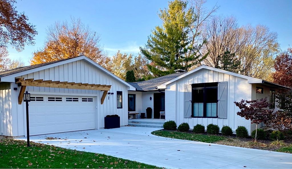 2 Sunset Rd, Bloomington, IL 61701 Trulia