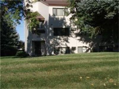 925 N 43rd St, Grand Forks, ND 58203