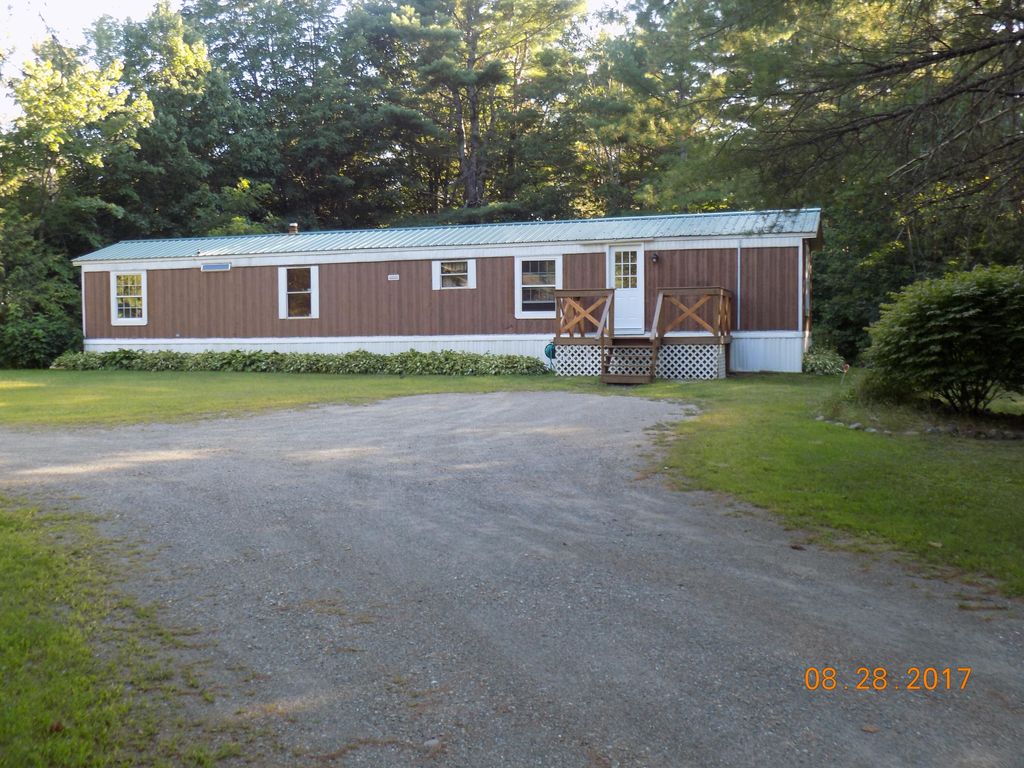 27 Sawyer Road, Plymouth, ME 04969