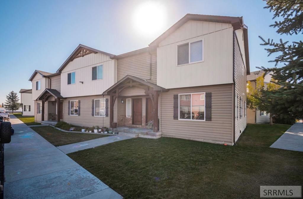 414 Sunflower Rd, Rexburg, ID 83440