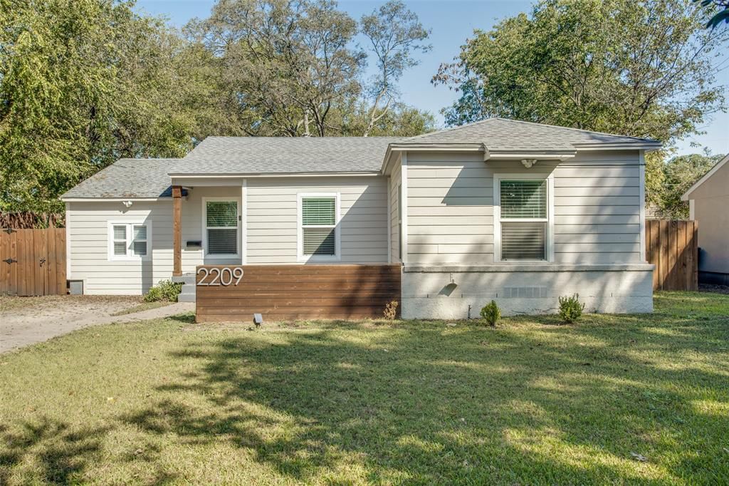 2209 Tealford Dr, Dallas, TX 75228