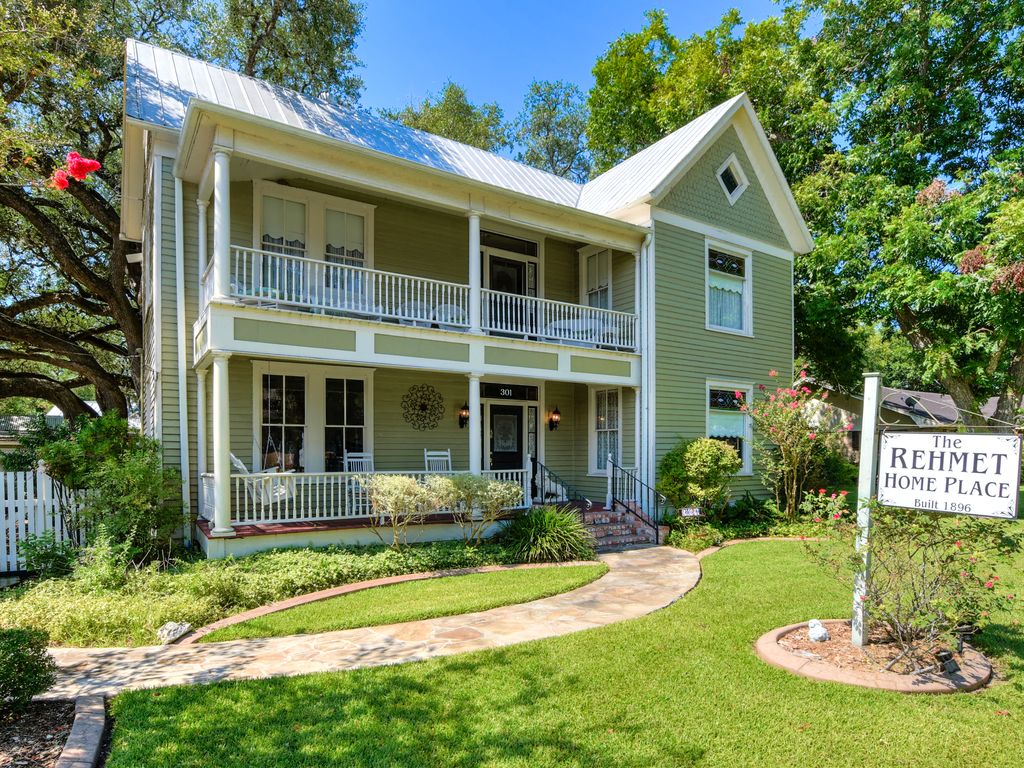 301 W Moore Ave, Moulton, TX 77975 Trulia