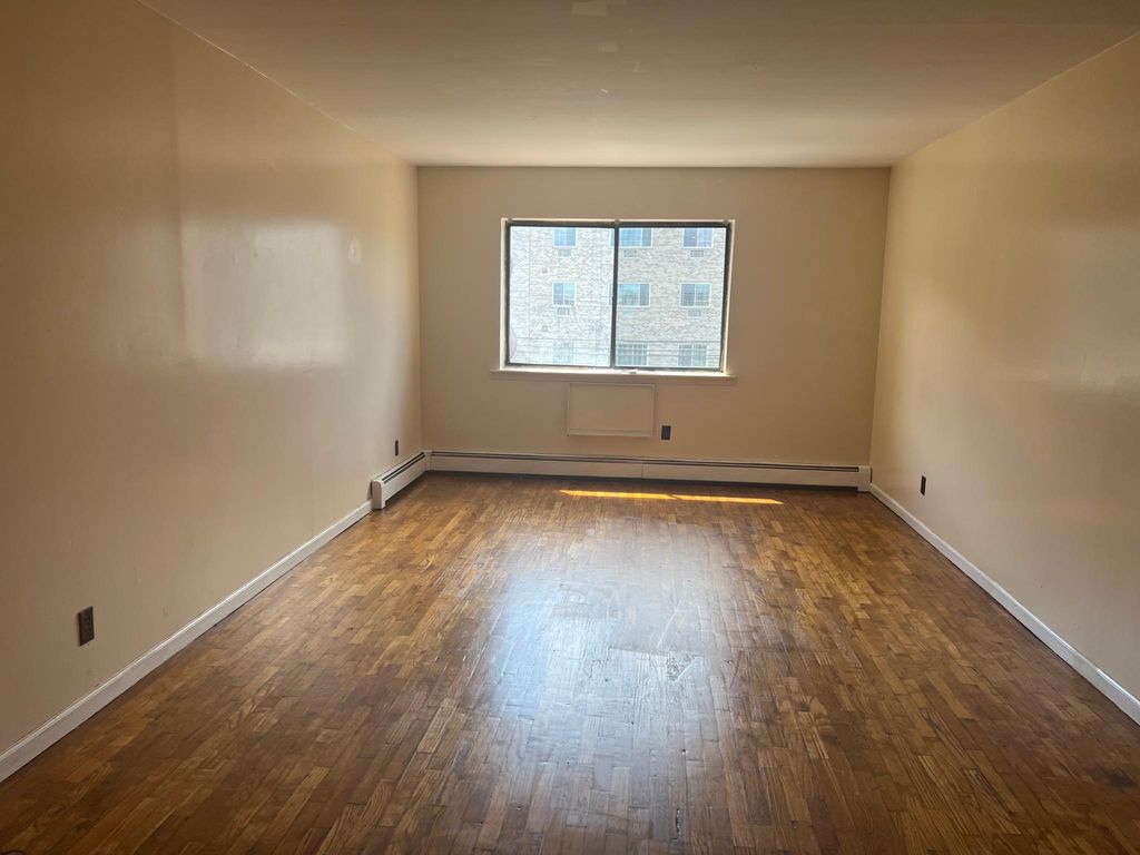 3526 Eastchester Rd, Bronx, NY 10469 Trulia