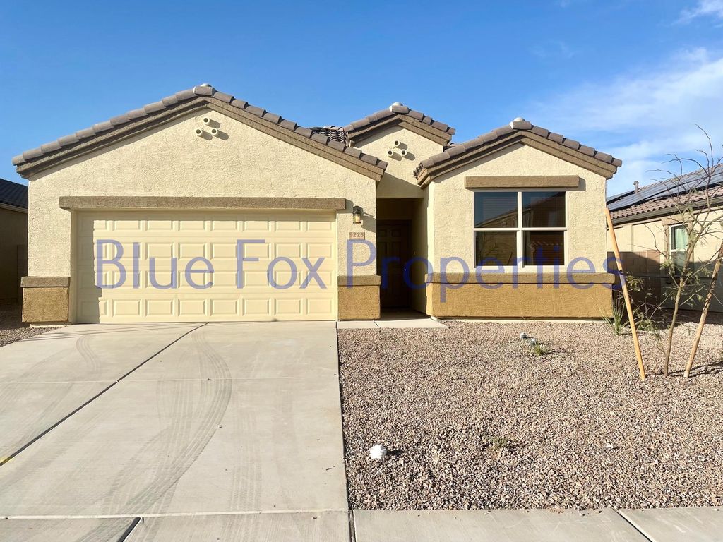 9225 W Trotting Wolf Trl, Marana, AZ 85653