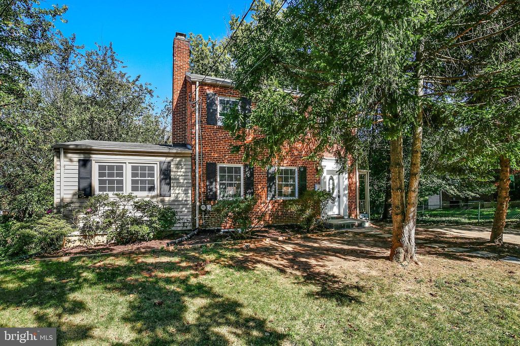 2603 Arvin St, Silver Spring, MD 20902