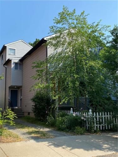 33 Lyon St #2, New Haven, CT 06511