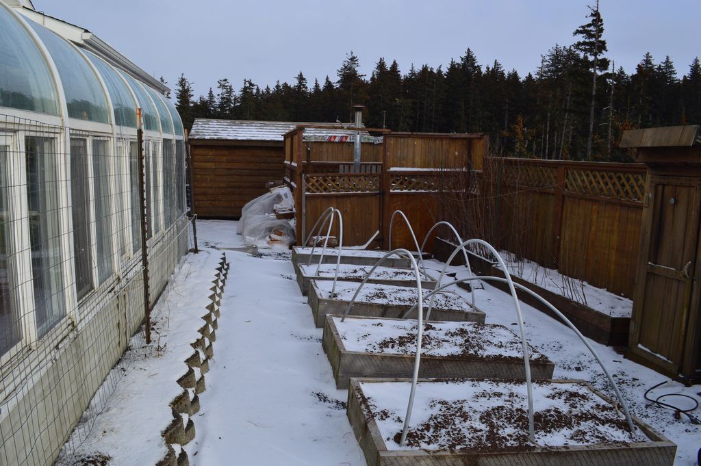 3910 Wolverine Way, Kodiak, AK 99615
