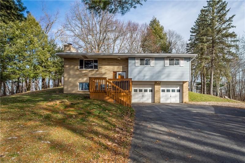 157 Roupe Rd, Eighty Four, PA 15330