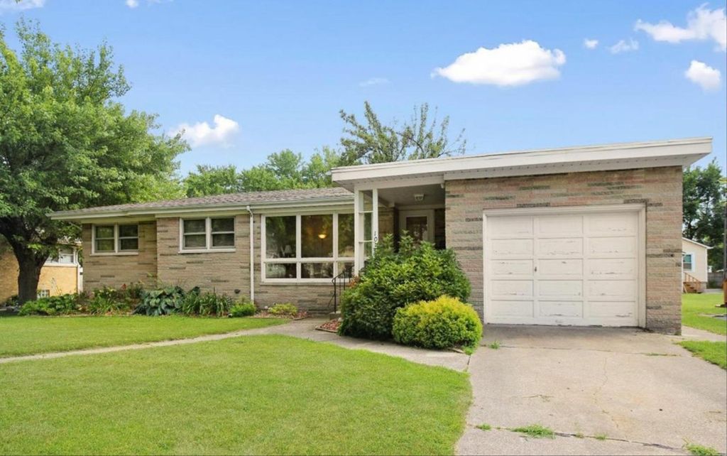 1014 170th St, Hammond, IN 46324