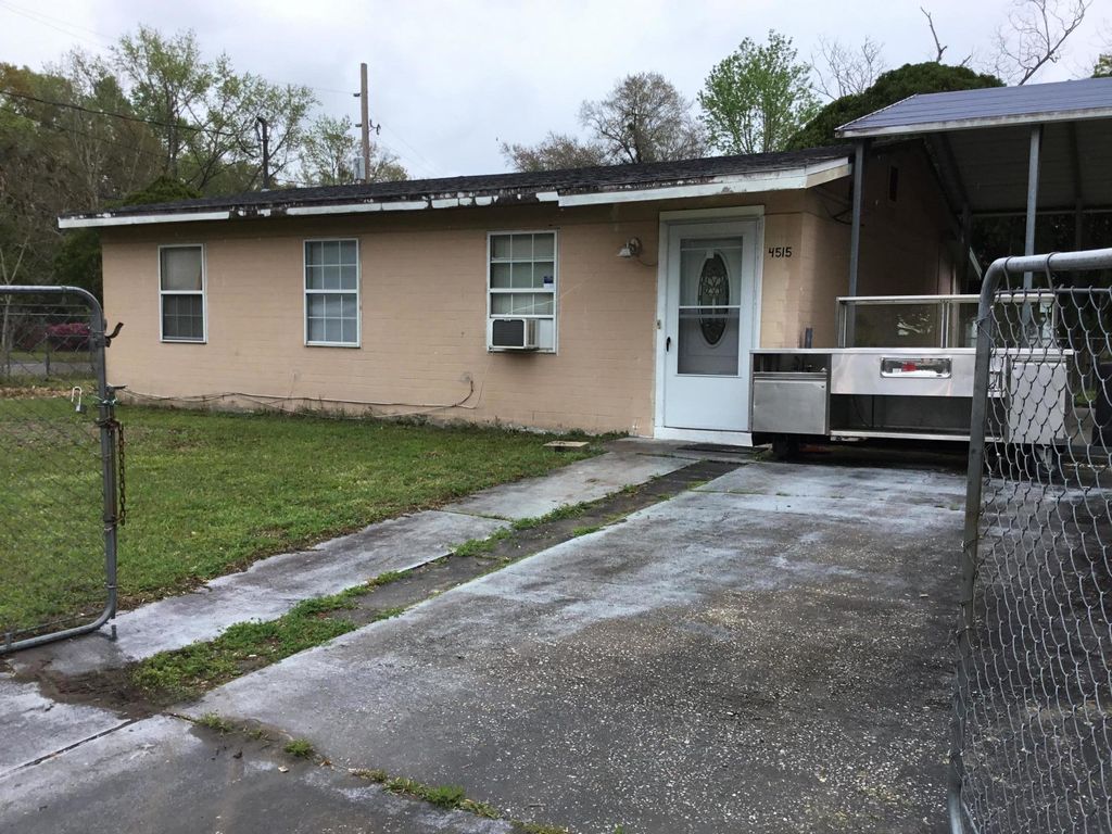 4515 Melvin Cir E, Jacksonville, FL 32210