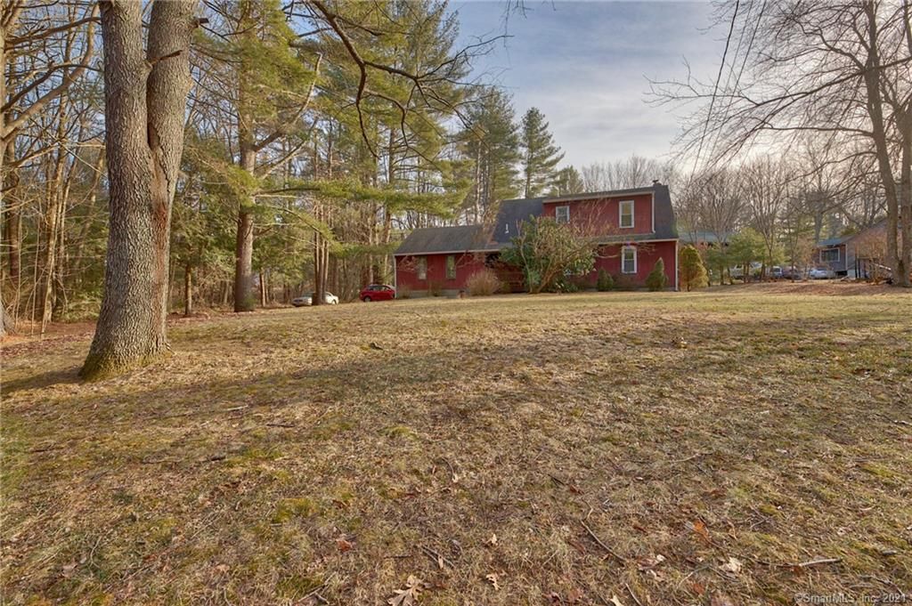 24 Spring Hill Rd, Woodstock Valley, CT 06282