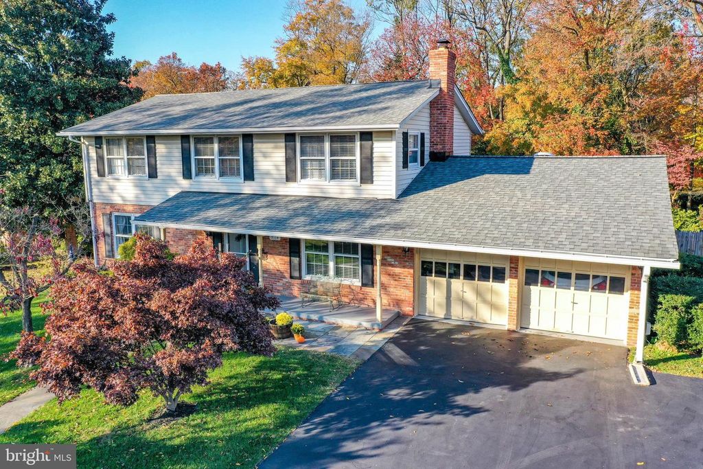7119 Wick Ln, Derwood, MD 20855
