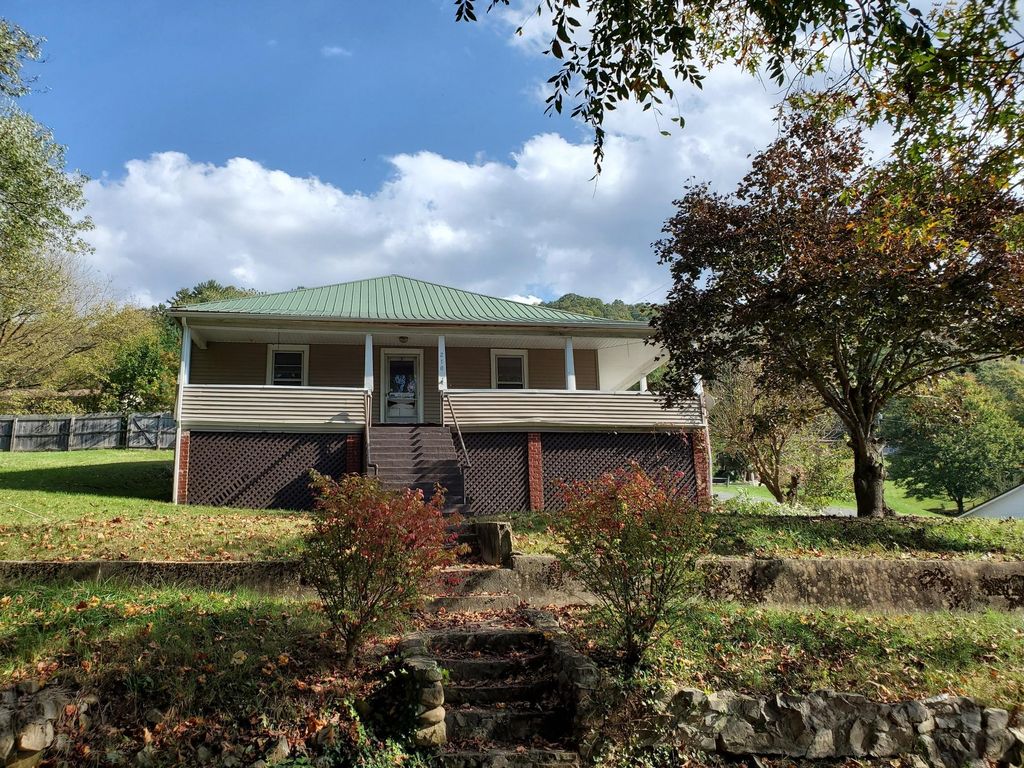 210 Florida Ave, Erwin, TN 37650 3 Bed, 1 Bath SingleFamily Home