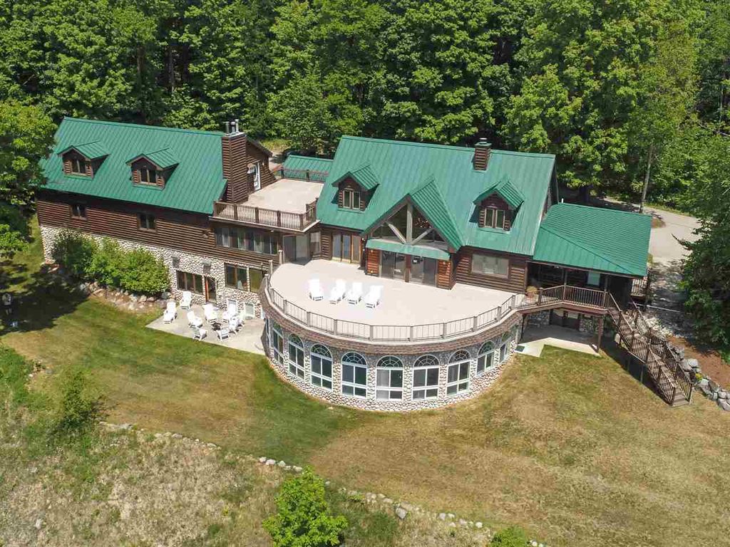 timber ridge log home boyne city
