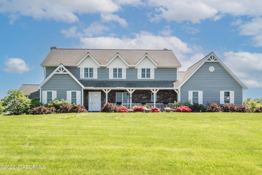 1516 Friendship Rd, Jefferson City, MO 65101