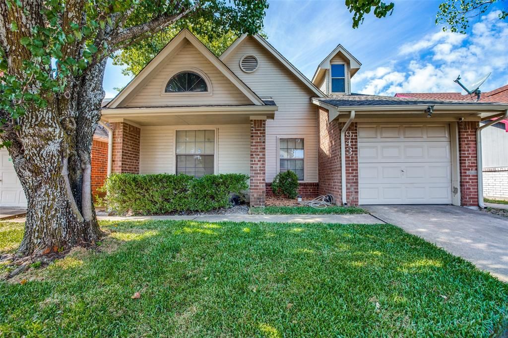 943 Gaynor Ave, Duncanville, TX 75137