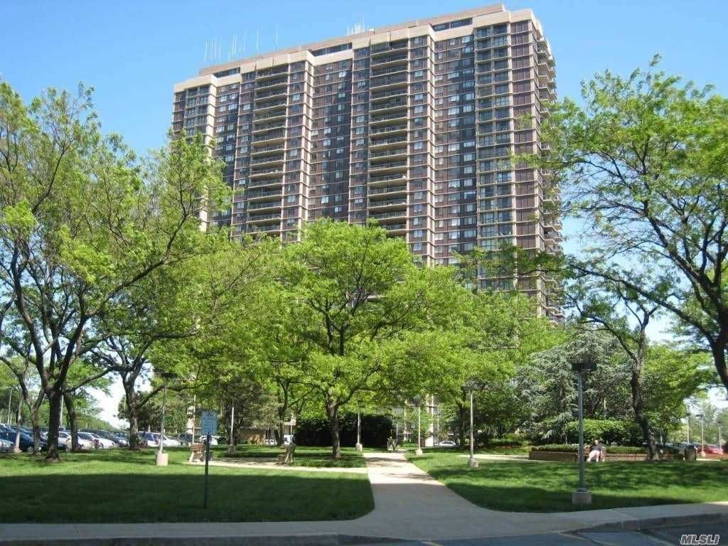 26910 Grand Central Parkway UNIT 8G, Floral Park, NY 11005