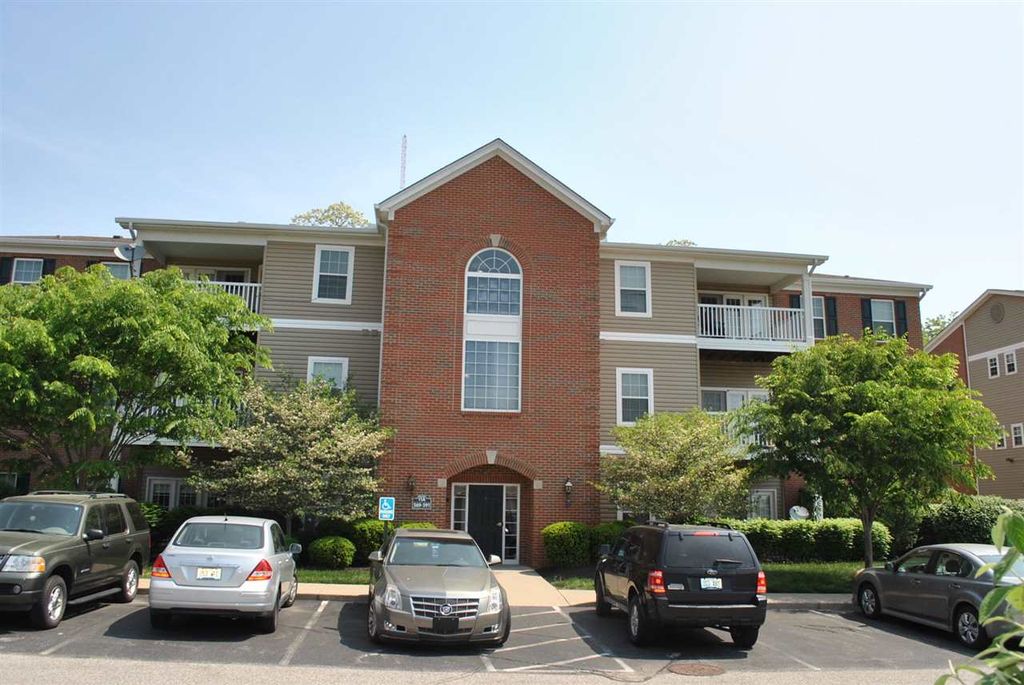 573 Ivy Ridge Dr, Cold Spring, KY 2 Bed, 2 Bath Condo 28 Photos