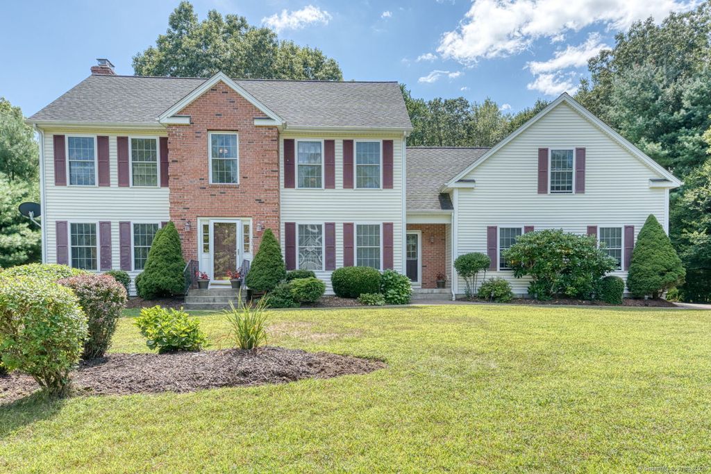 53 Stonecroft Lane, Coventry, CT 06238