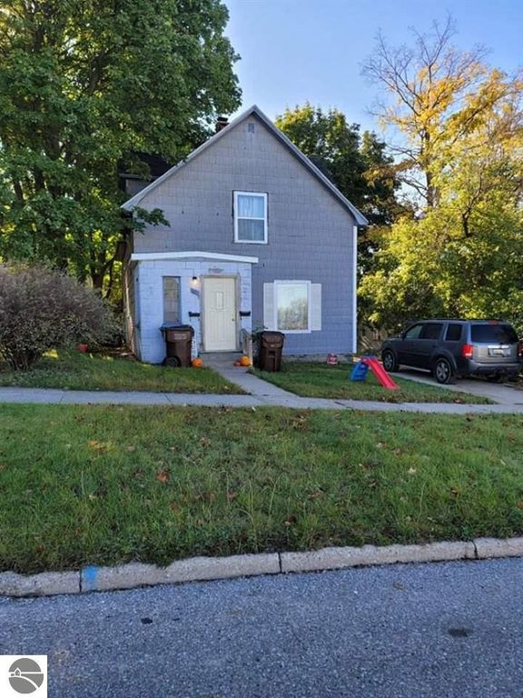 310 E North St, Cadillac, MI 49601