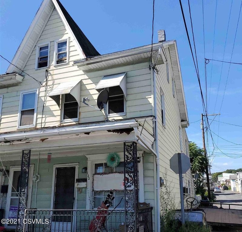122 N Poplar St, Coal Township, PA 17866